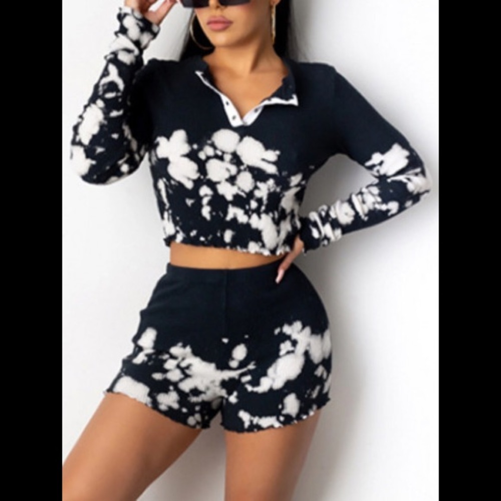 2Pc Camo Black & White Collared Quarter Button Down Crop Top W/Matching Shorts
